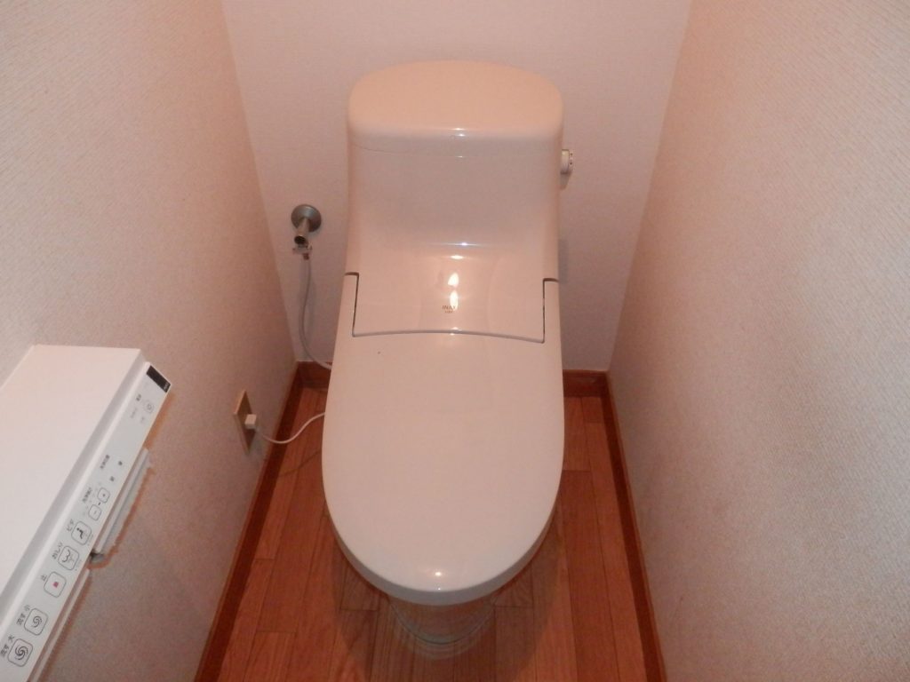 トイレ交換工事