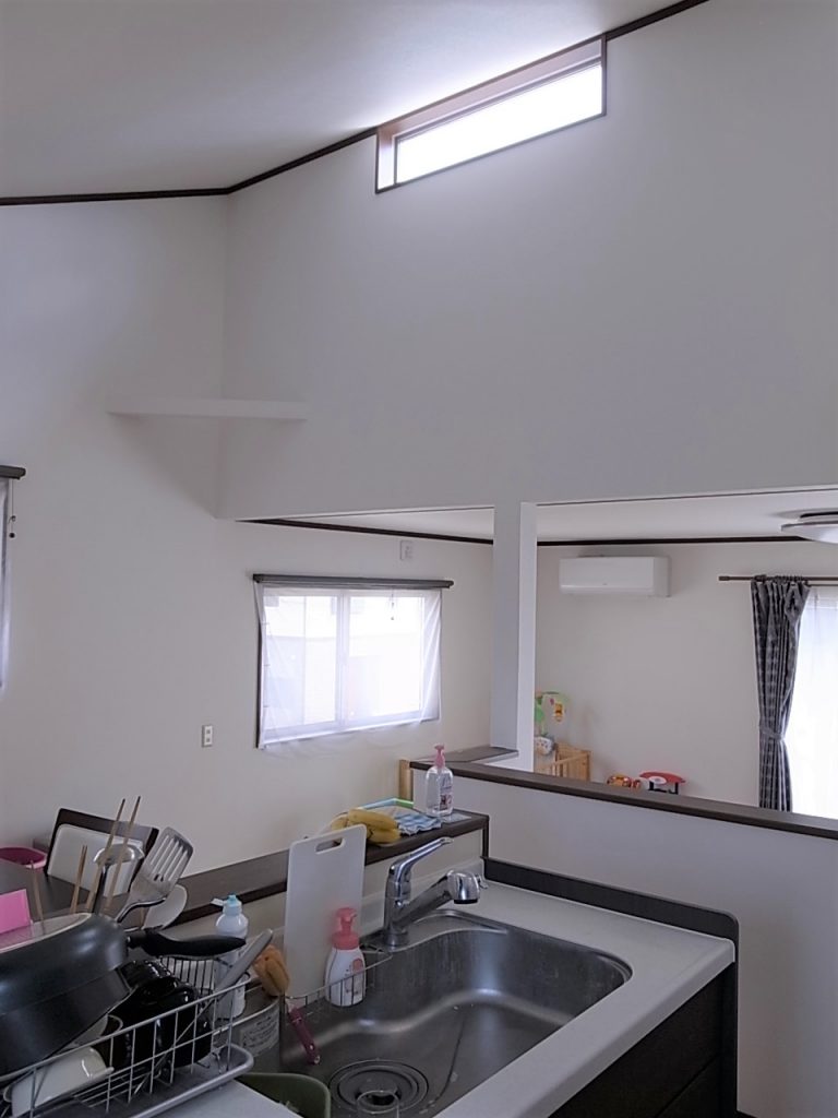 内装天井のクロス貼り替えリフォーム工事