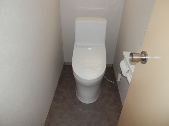 【大月市】トイレ交換工事