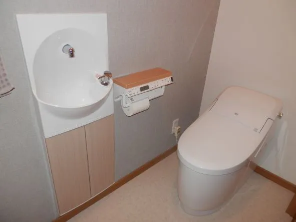 LIXILトイレリフォーム工事